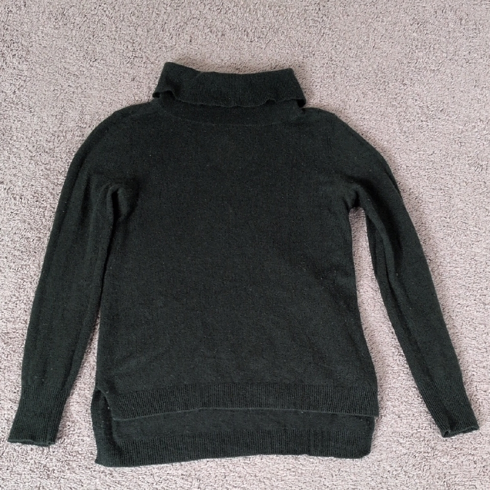 Susina Dark Green Cashmere Turtleneck Sweater Small Old‎ Money Academia